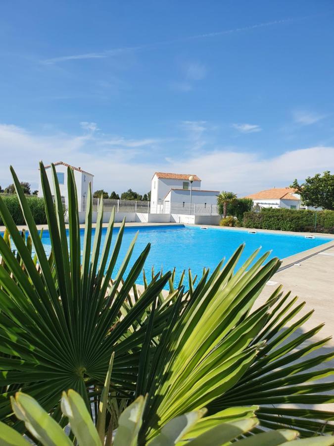 Maison Les Embruns Avec Piscine Collective La Faute-sur-Mer Bagian luar foto